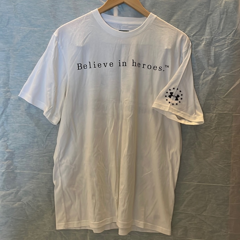 Under Armour Wounded Warrior T-shirts size L